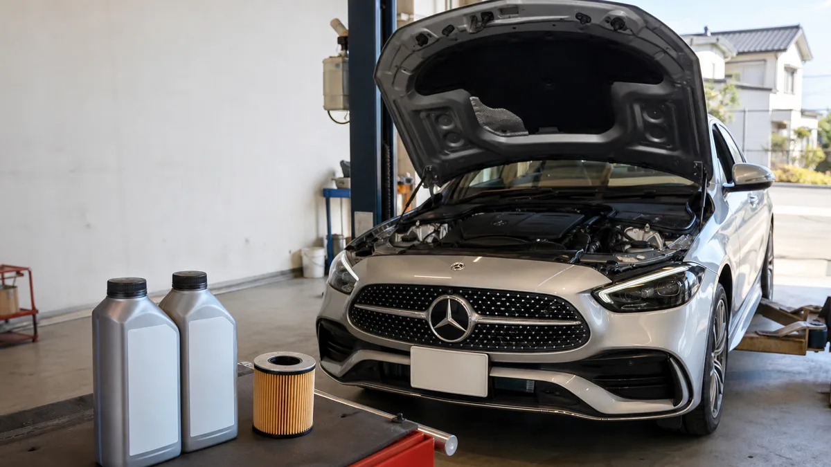 Mercedes-Benz ベンツ Cクラス オイル量 5.5-6.5L W205は5W-30 W206は0W-20