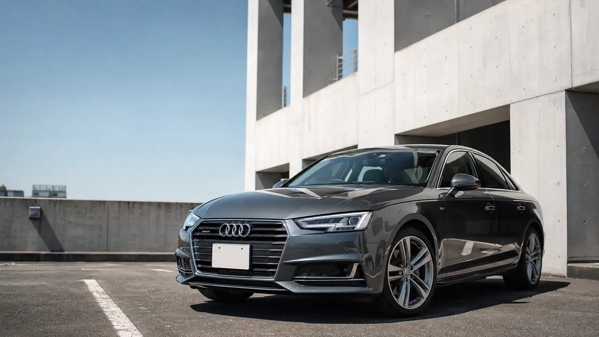 Audi Audi A4 自動車保険 B8/B9 形式別の保険料と下げ方